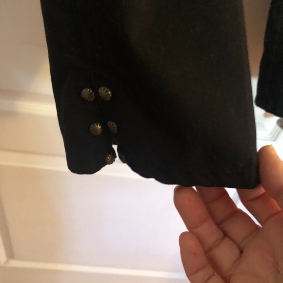 Zac and Rachel Black Capris - Picture 5 of 8